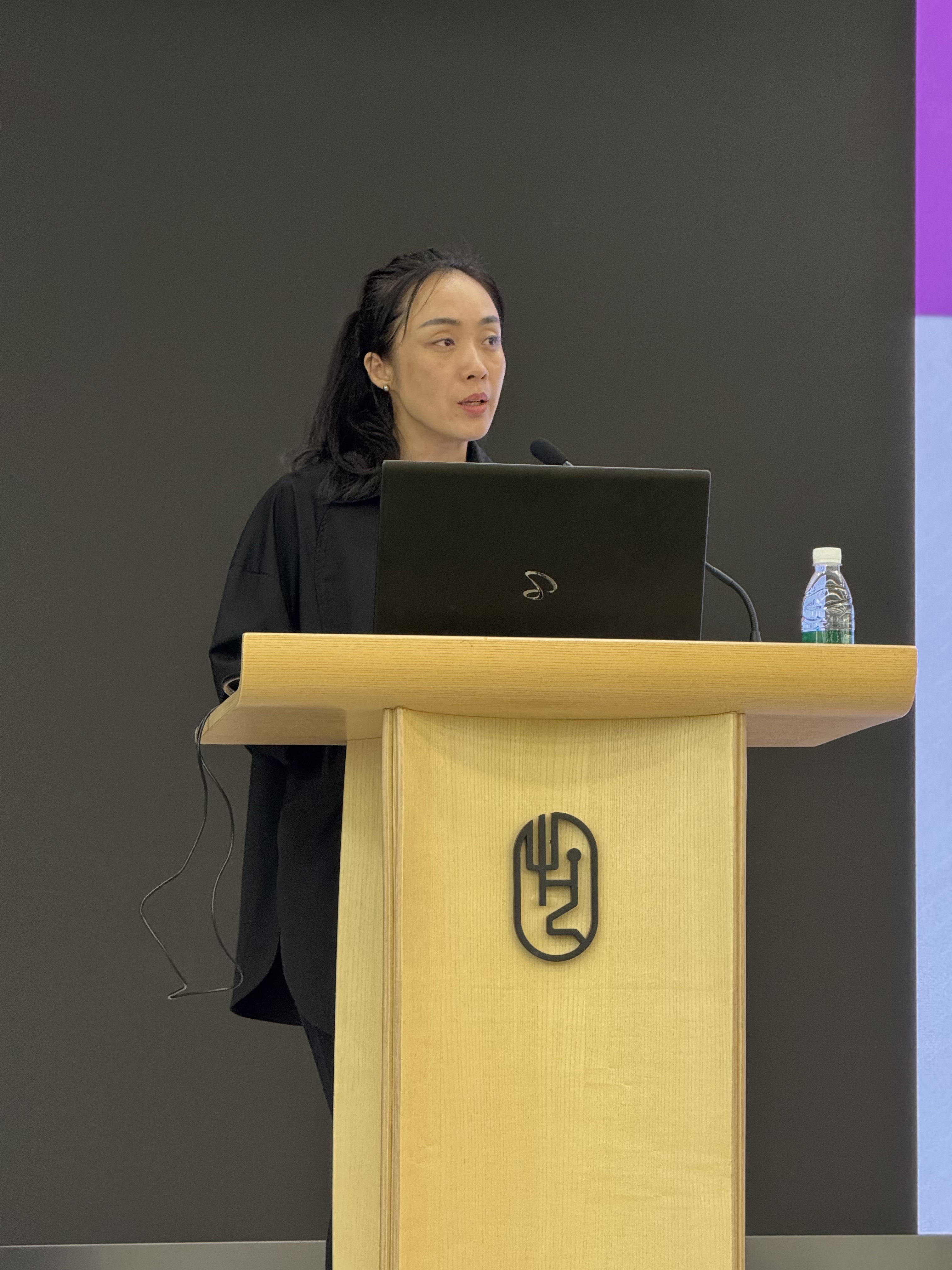 美院毕业后都做什么了(美院的学生毕业以后都干什么工作?)