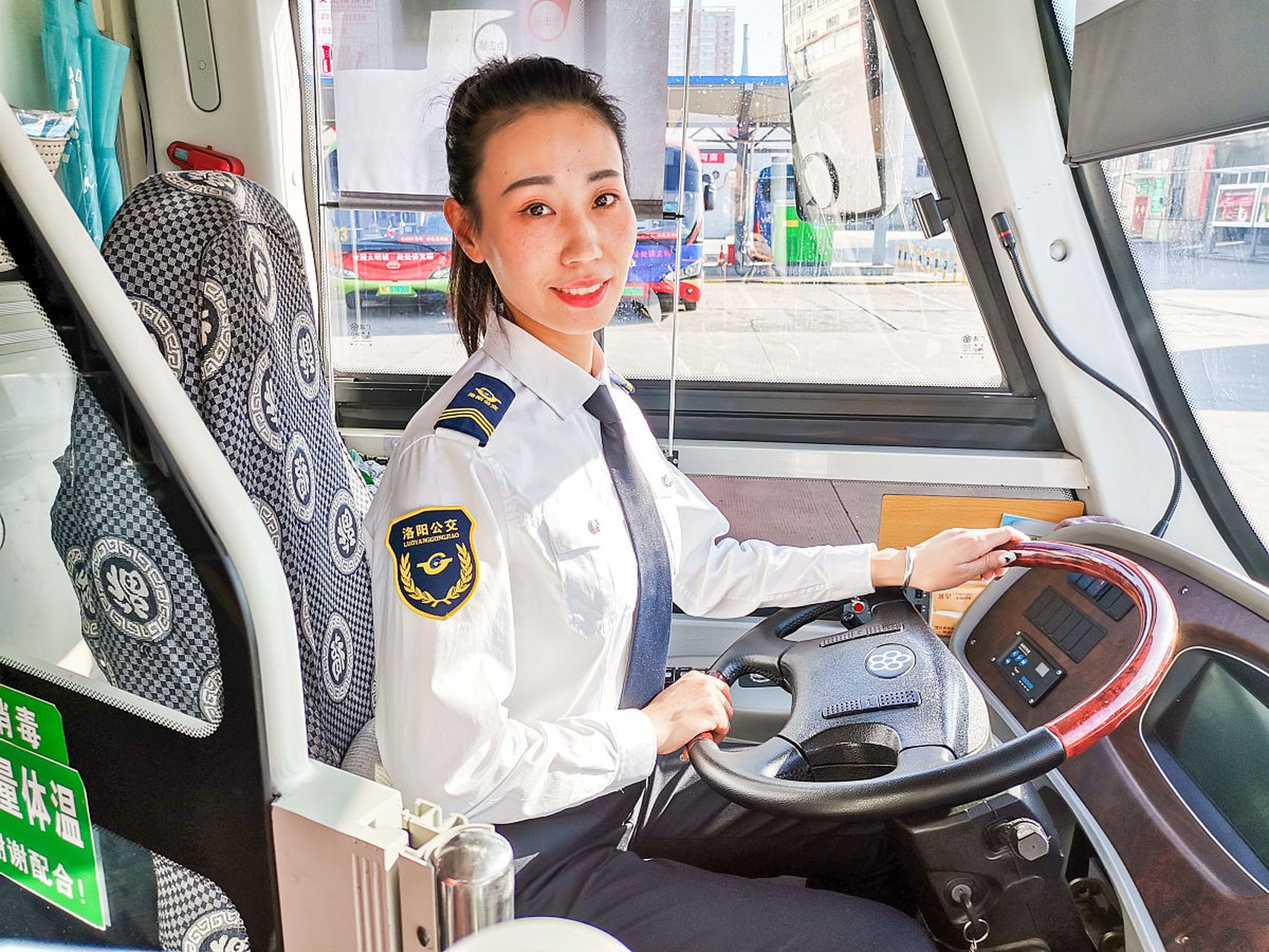 大学毕业后还有公交车吗(大学毕业了公交卡还能用吗) 大学毕业后还有公交车吗(大学毕业了公交卡还能用吗)