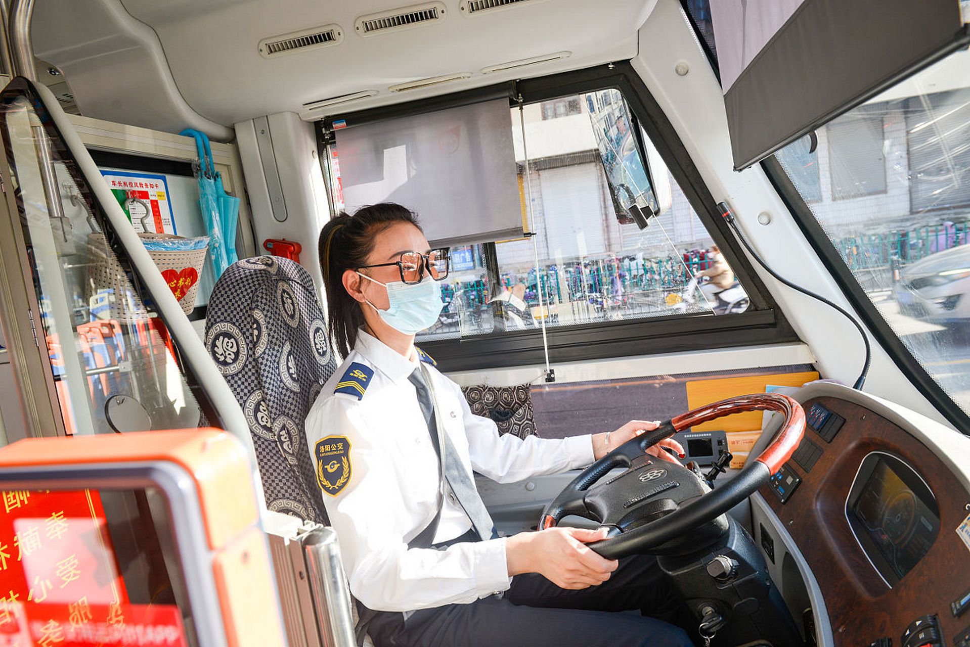 大学毕业后还有公交车吗(大学毕业了公交卡还能用吗) 大学毕业后还有公交车吗(大学毕业了公交卡还能用吗)