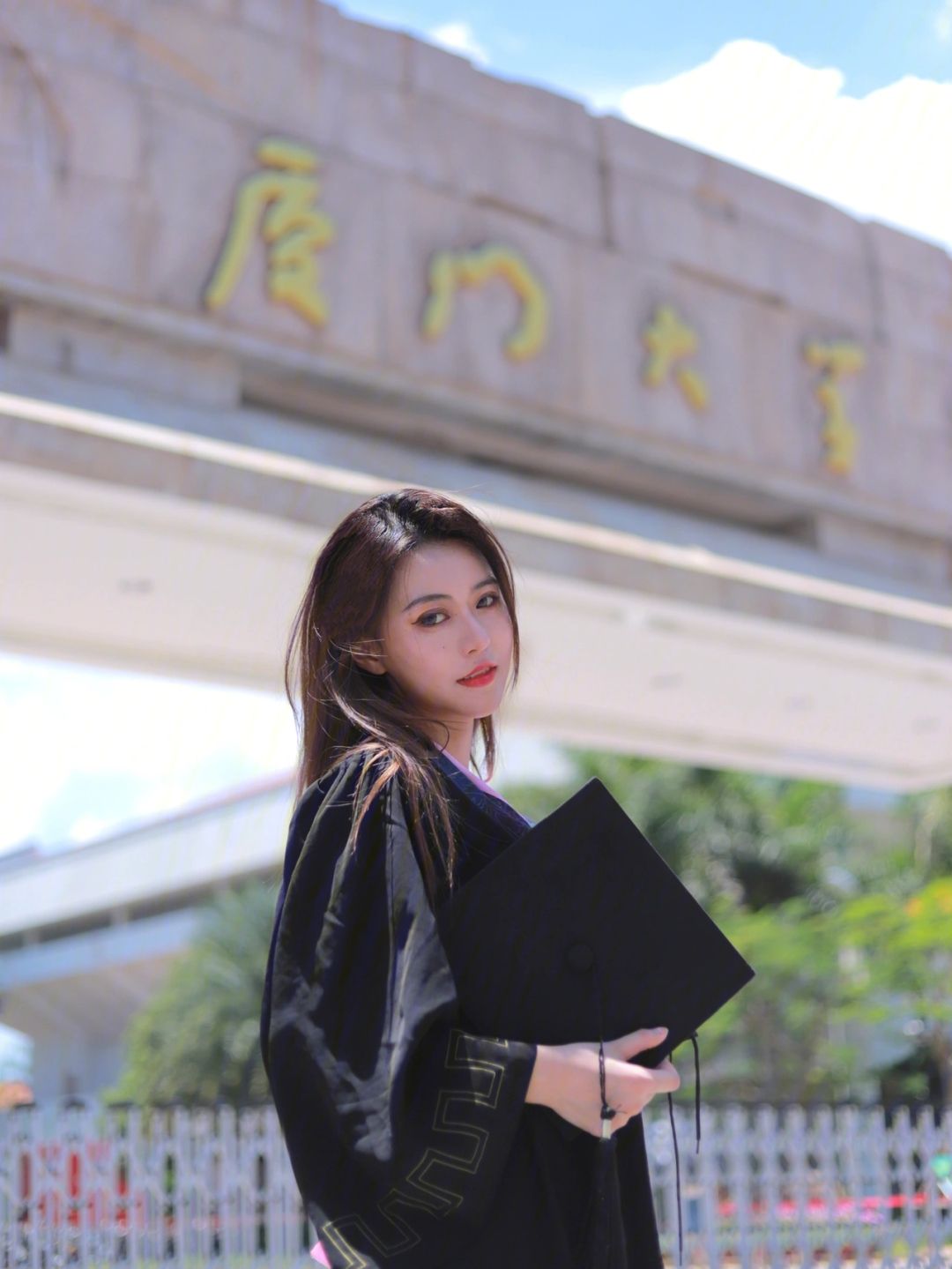 厦门市大学毕业后做什么(厦门市大学毕业后做什么工作)