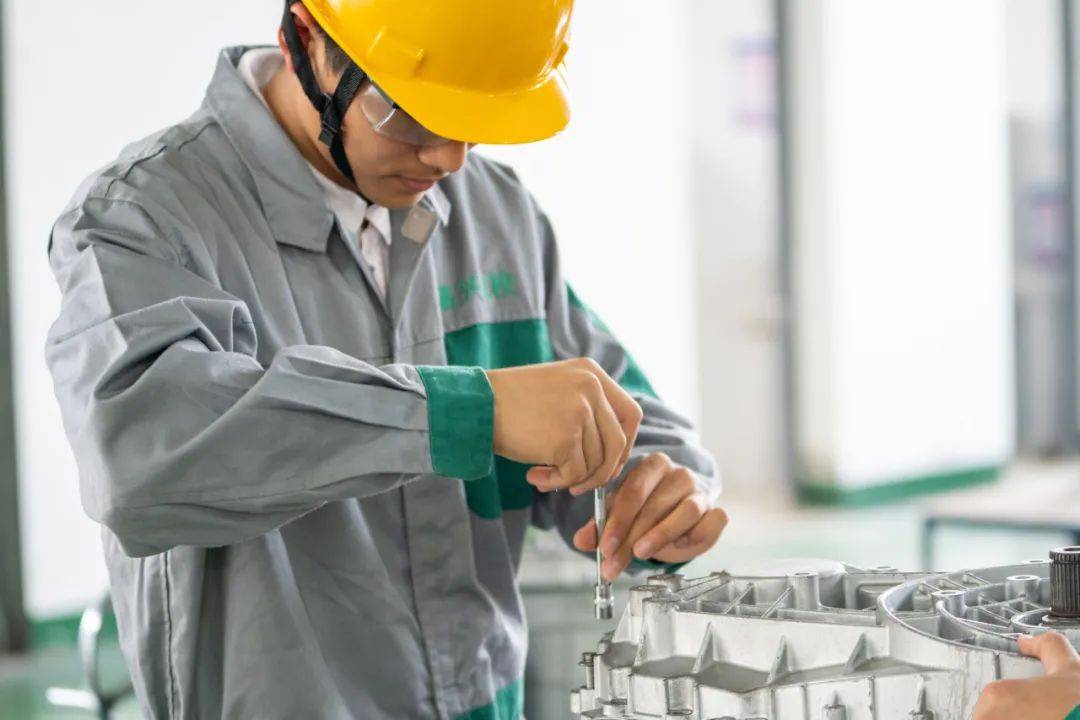 汽修学院毕业后干什么工作(汽修学校出来都在干啥) 汽修学院毕业后干什么工作(汽修学校出来都在干啥)