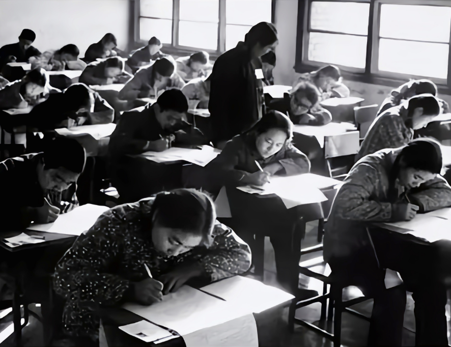 80后大学毕业回老家(80后大学毕业回老家读书)