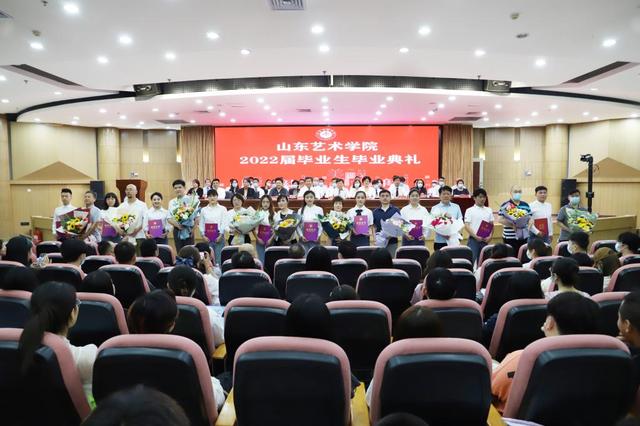 年前从市艺术学院毕业后(艺术学校毕业)