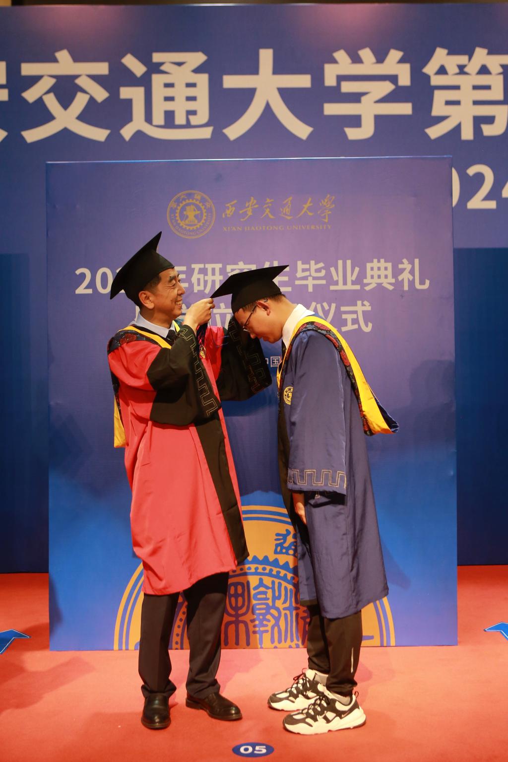 西安大学毕业后的人(西安大学毕业后的人多吗)