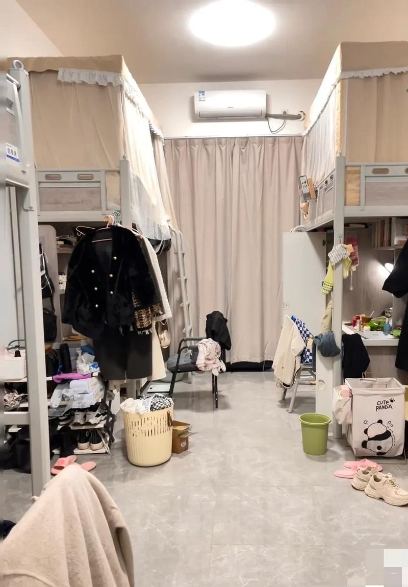 大学毕业后回宿舍住(大学毕业后回宿舍住多久)