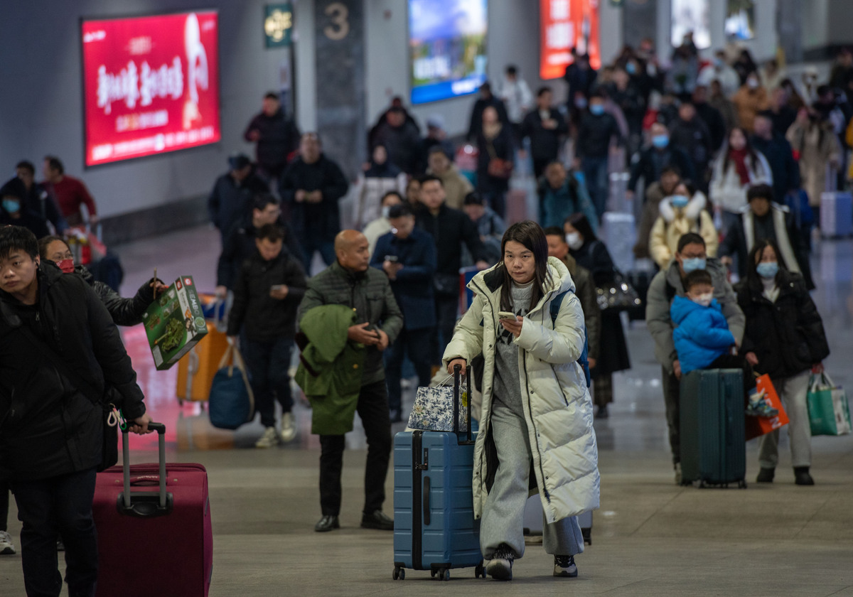 大学毕业后回家现状(大学毕业就回家乡值得吗?)