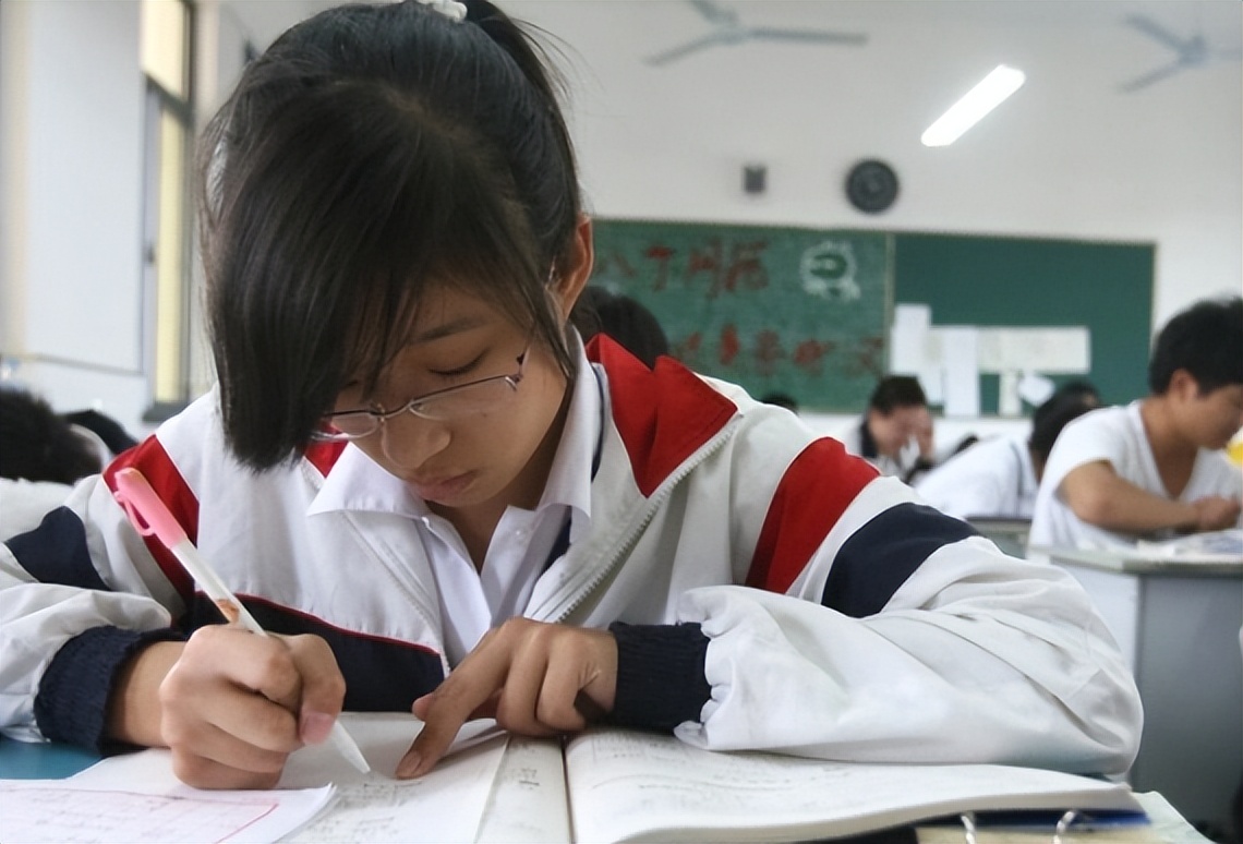 文科女生毕业后做什么(文科女生毕业后有哪些适合的工作) 文科女生毕业后做什么(文科女生毕业后有哪些适合的工作)