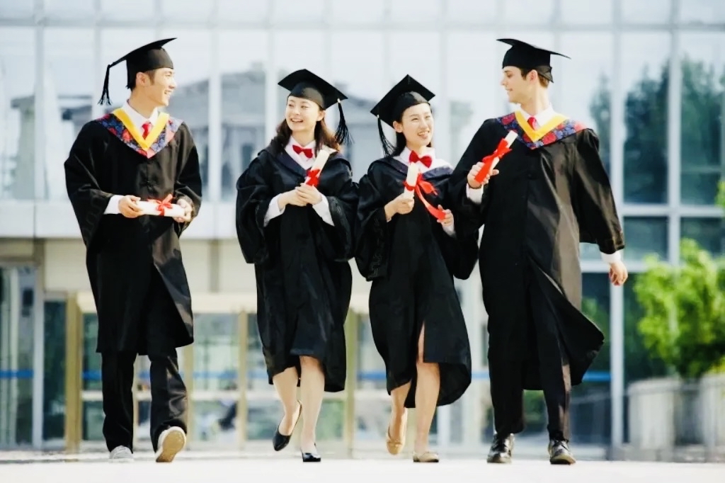 大学毕业后考什么官(大学毕业考什么工作)