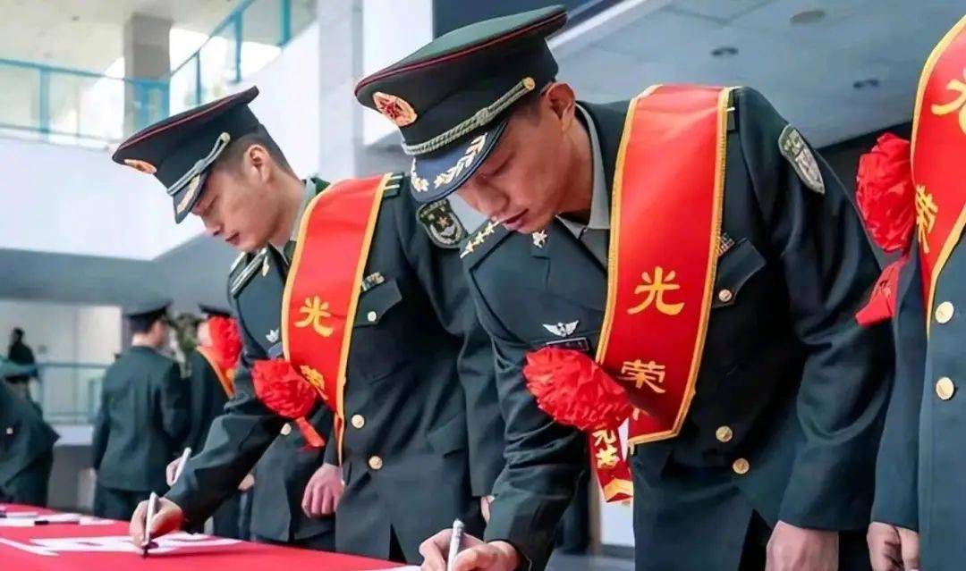 高考军校毕业后工作是什么(高考考入军校毕业后什么工作)