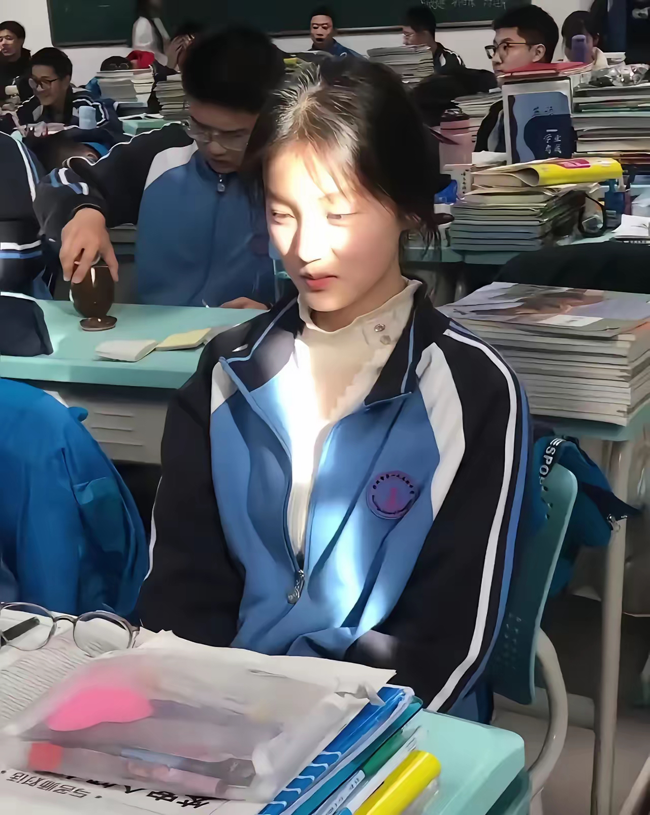 大学毕业后开始叛逆期(大学毕业后开始叛逆期怎么办)