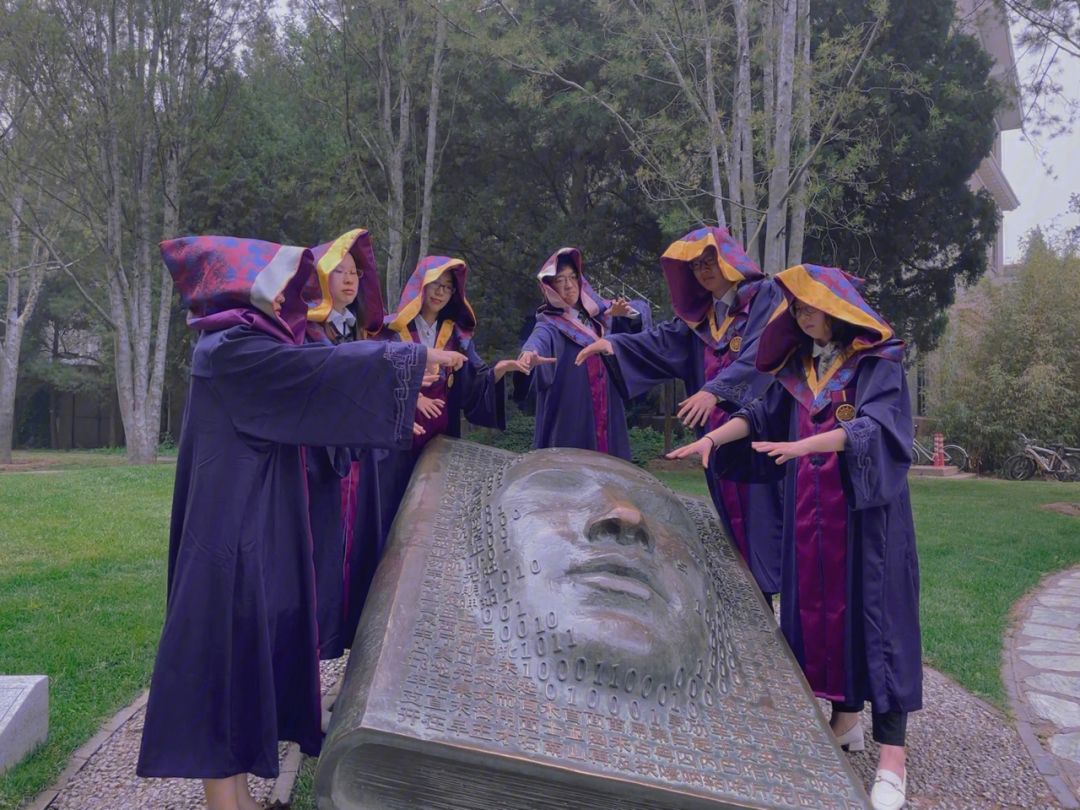 中央戏精学院毕业后的感受(你是不是中央戏精学院毕业的)