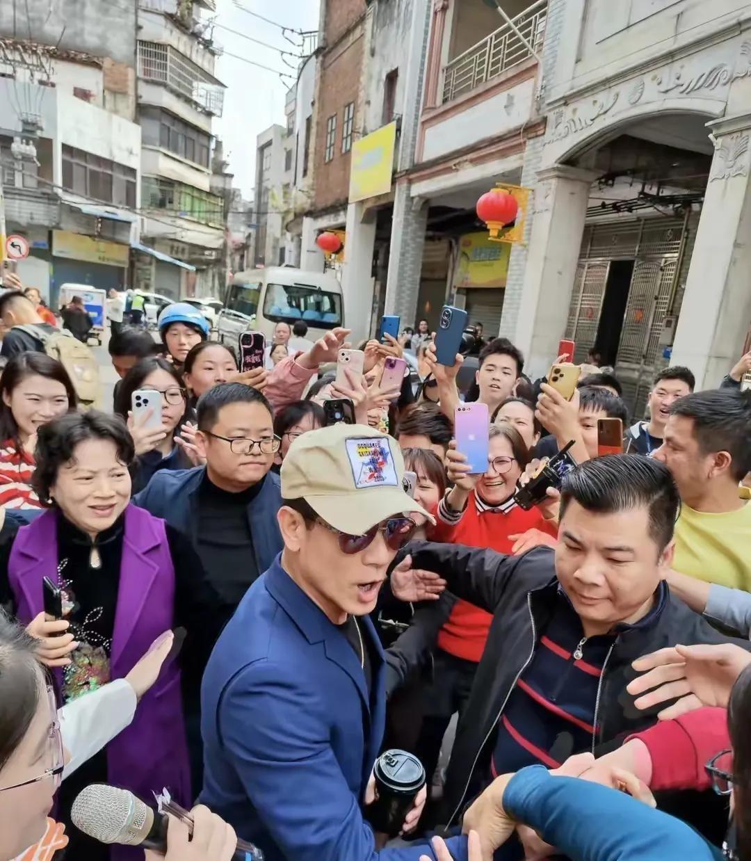 大学毕业后回东莞老家(大学毕业后回东莞老家怎么办)