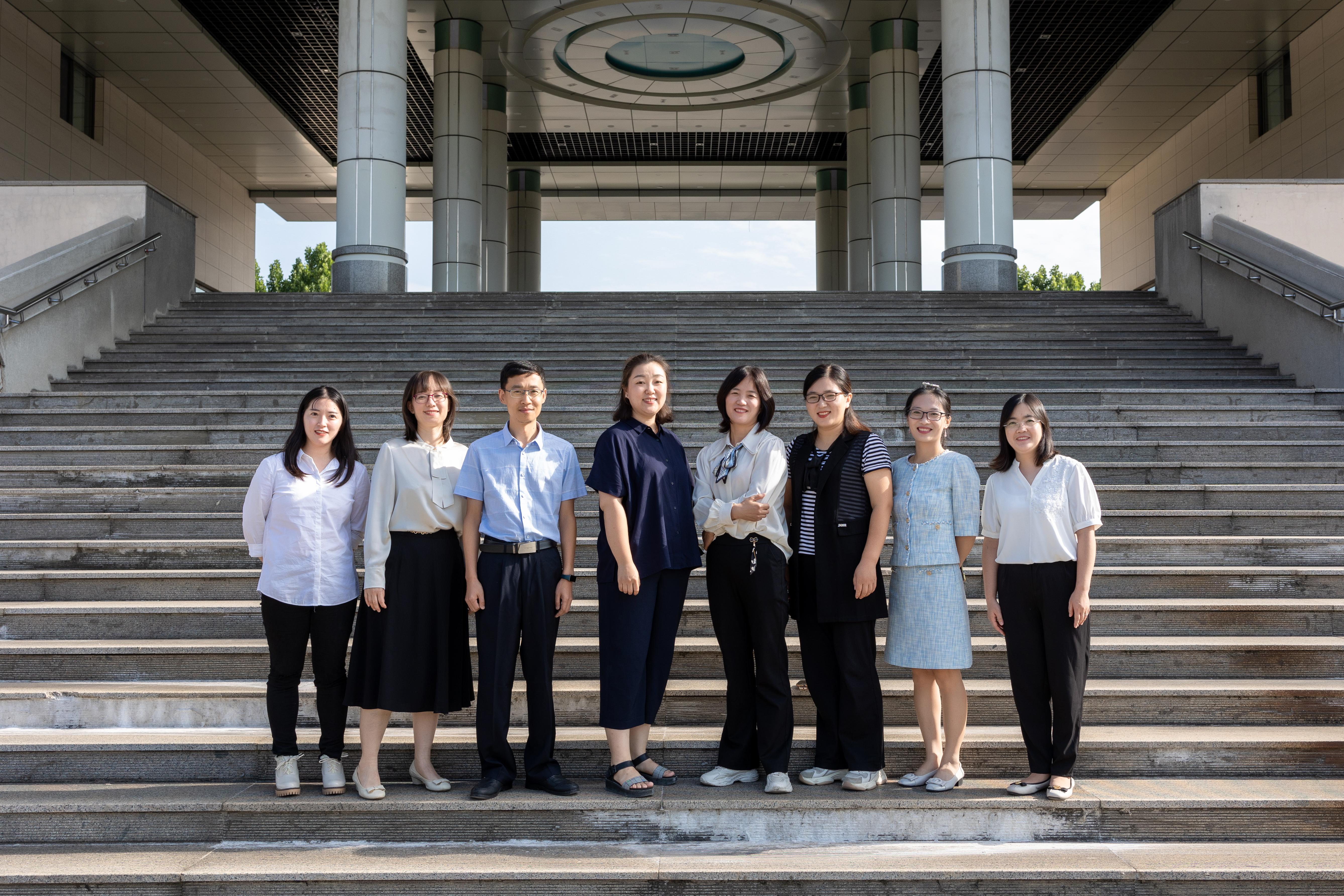药学院毕业后能干什么(请问药学学生毕业后做什么工作的)