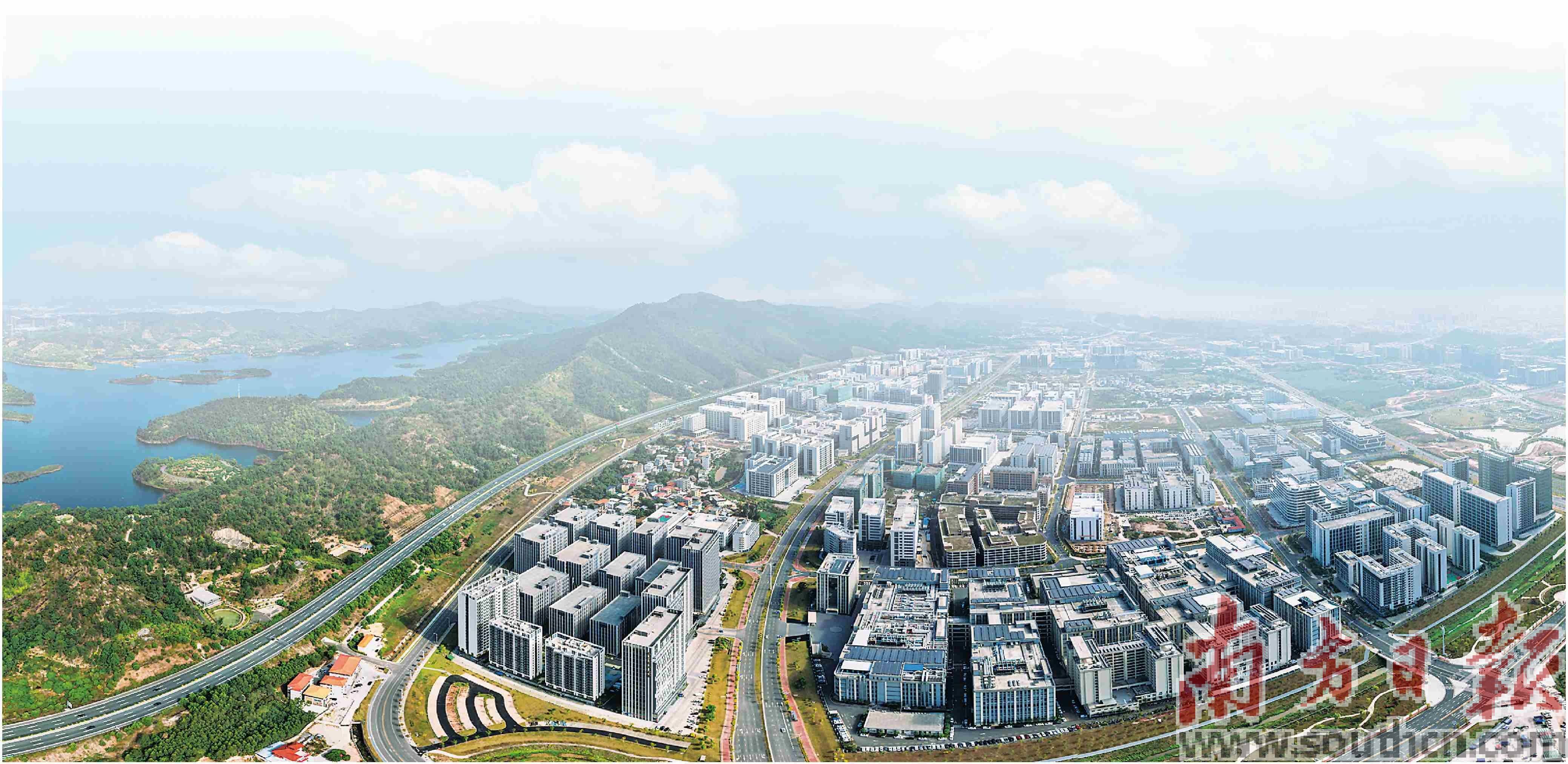 大学毕业后大城市发展(大学毕业去大城市发展还是小城市发展)