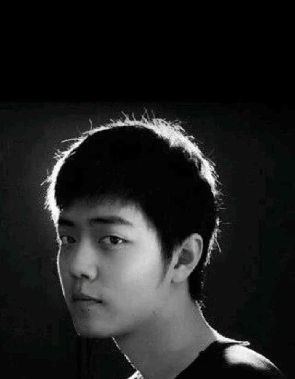 肖战大学毕业后多大了图片(肖战大学毕业照片) 肖战大学毕业后多大了图片(肖战大学毕业照片)