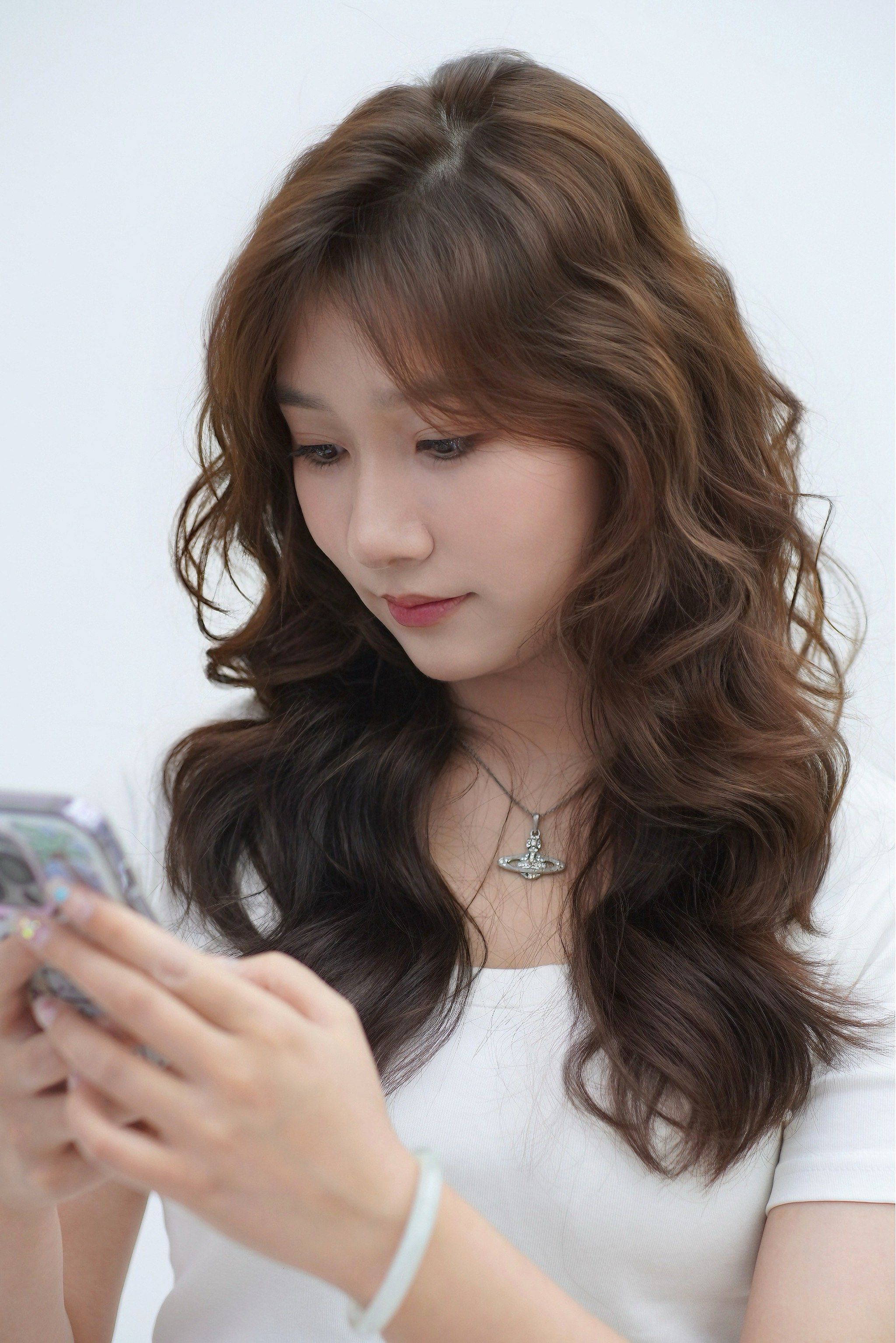 高中毕业后适合什么卷发(高中毕业生适合烫的头发)