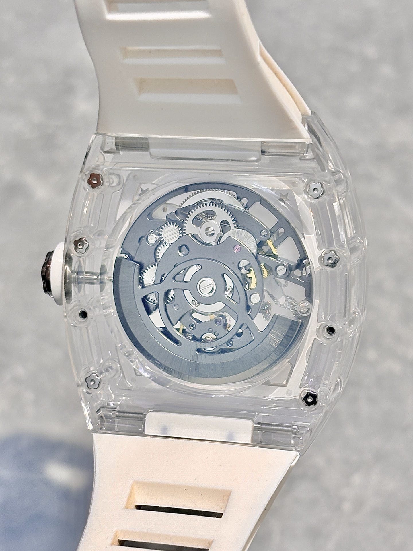 毕业后买什么表(适合刚毕业的大学生戴的表)