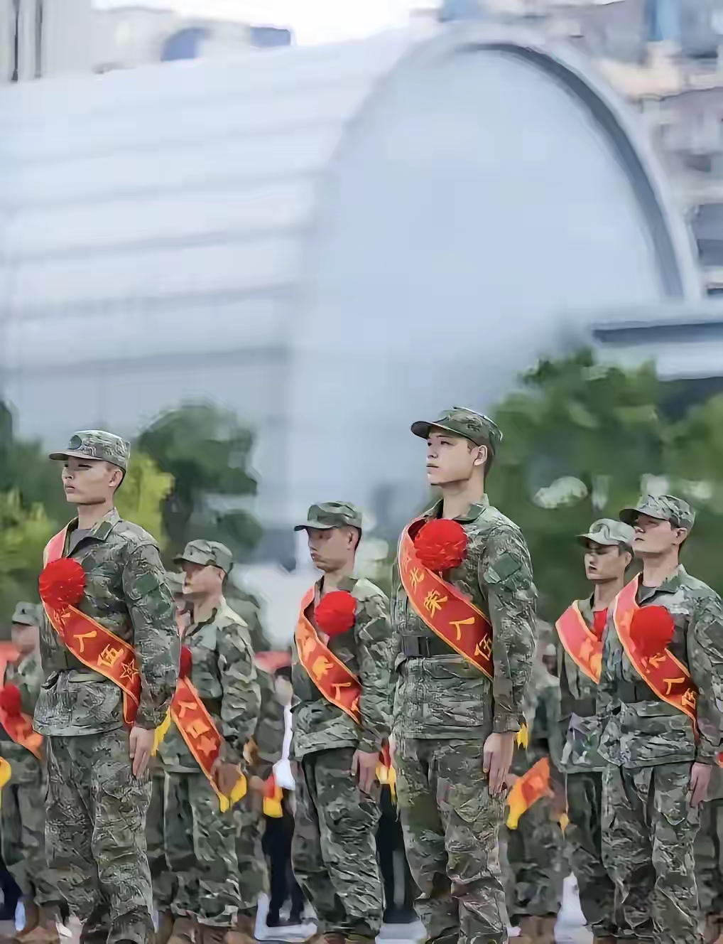 现代大学毕业后当兵(现在大学毕业当兵怎么样)