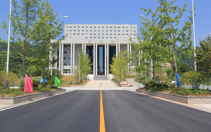 初中毕业后的职业技术学院(初中毕业职业技术学校有什么专业,有什么技校?)