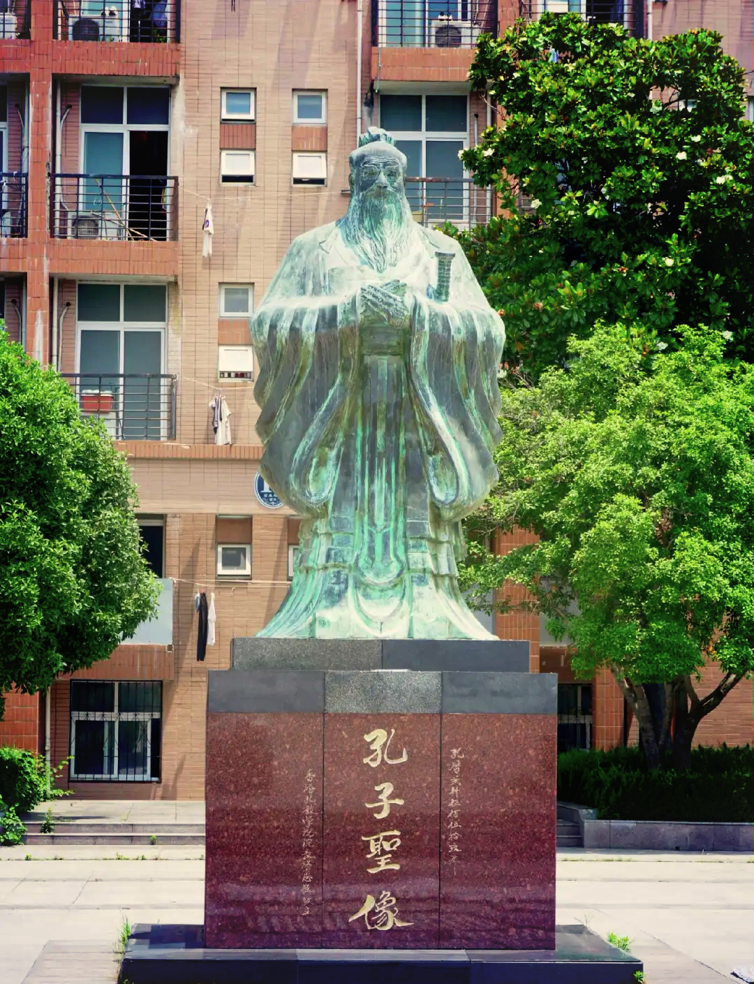 湖北工程学院毕业后(湖北工程学院毕业后做什么工作) 湖北工程学院毕业后(湖北工程学院毕业后做什么工作)