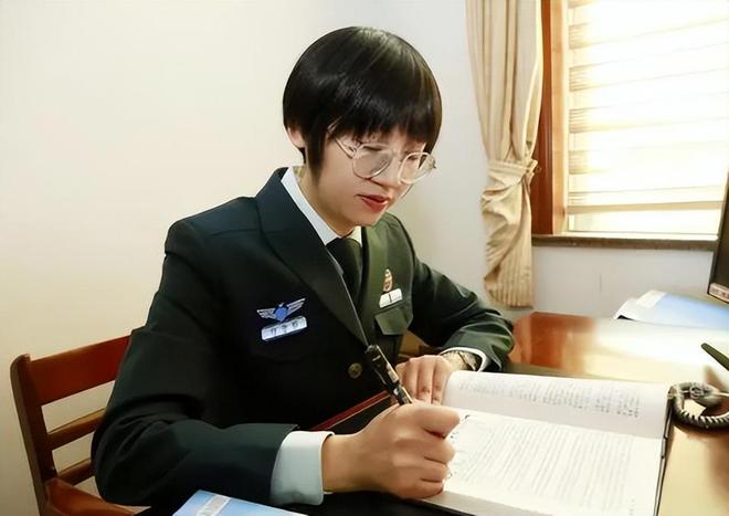 军校文职毕业后干什么(军校文职能干一辈子吗) 军校文职毕业后干什么(军校文职能干一辈子吗)