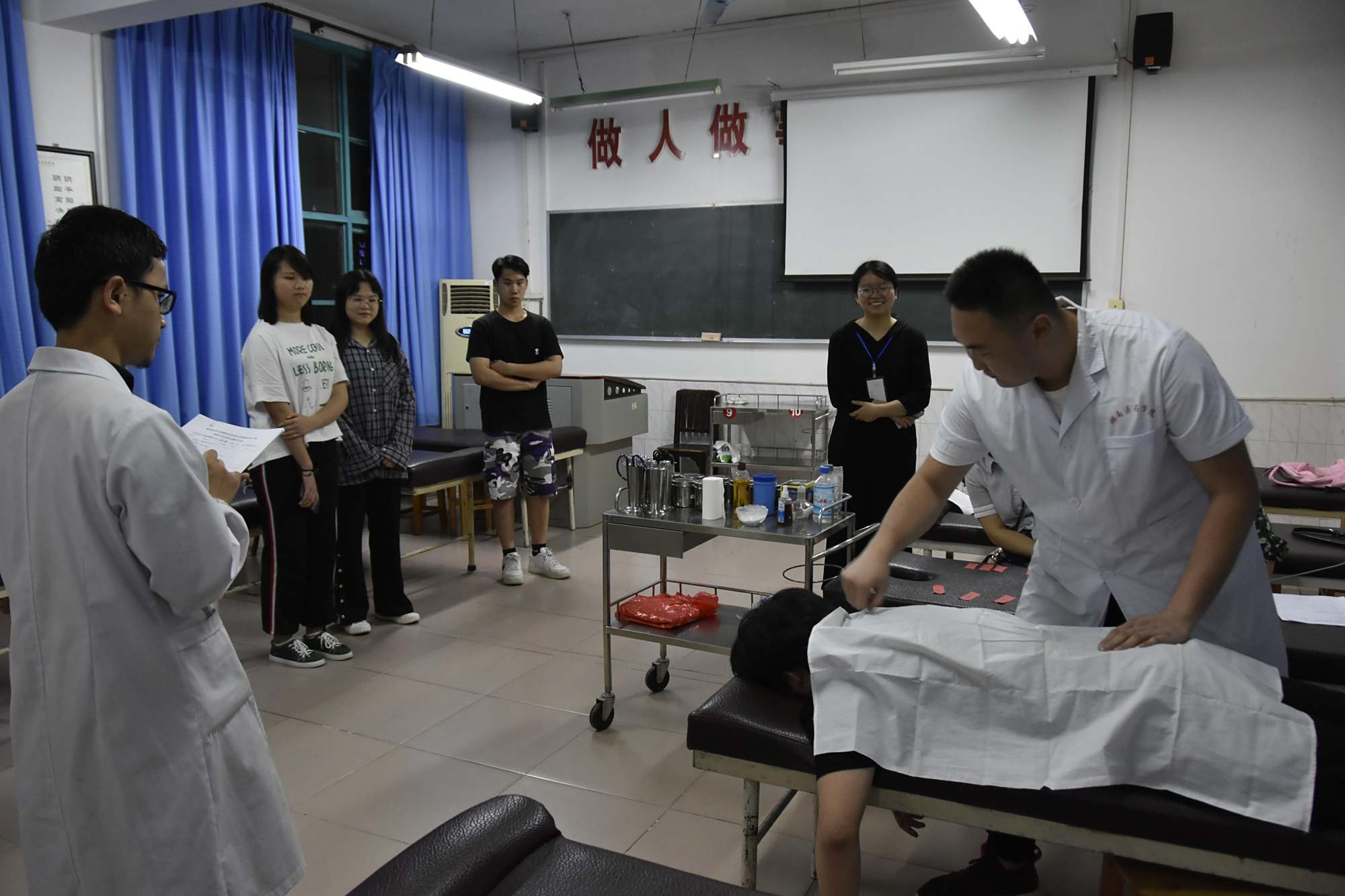 医学院毕业后失业(医学生毕业后) 医学院毕业后失业(医学生毕业后)