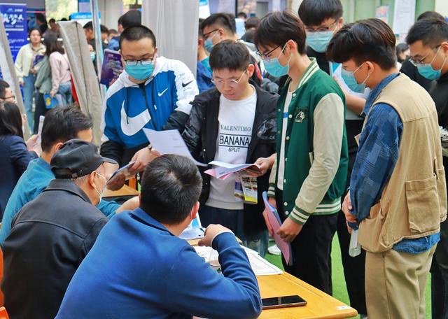 皖江工学院毕业后工资(皖江工学院招聘2021) 皖江工学院毕业后工资(皖江工学院招聘2021)