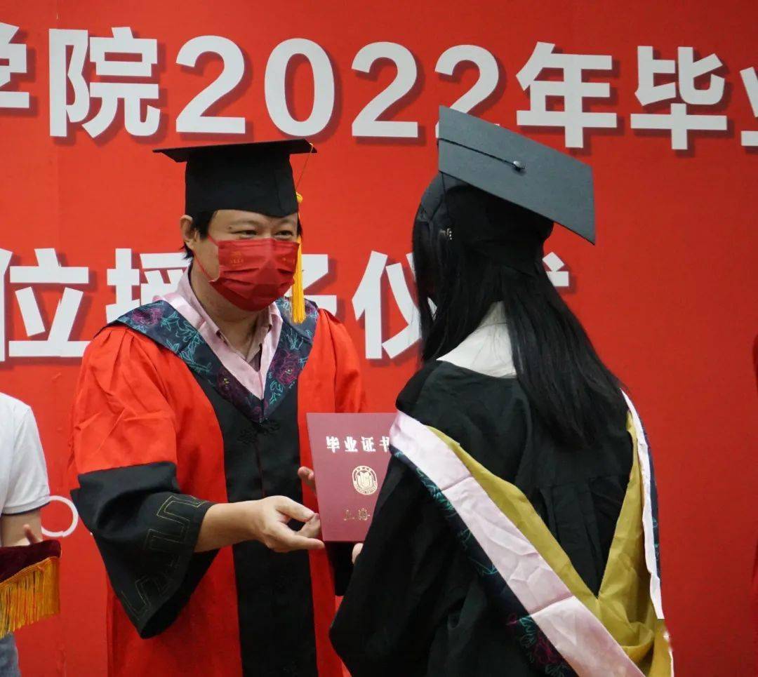 上海大学毕业后怎么找工作(上海大学毕业能当老师吗) 上海大学毕业后怎么找工作(上海大学毕业能当老师吗)