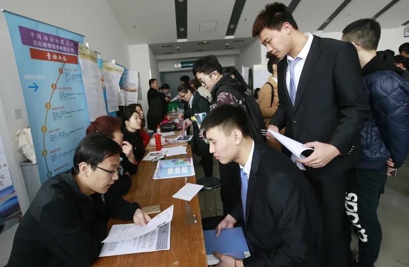 疫情后大学毕业生数量增加(疫情后国家对毕业生有哪些有效的政策)