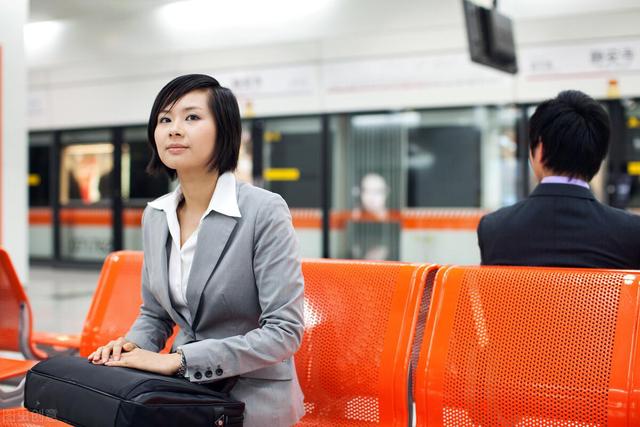 大学毕业后社会稳定吗(大学毕业进入社会就变了)