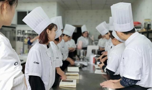 大学毕业后怎么上手工作(大学生毕业了工作怎么找)